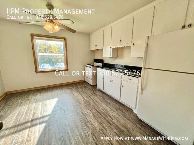 Building Photo - 13725 Lakewood Heights Blvd