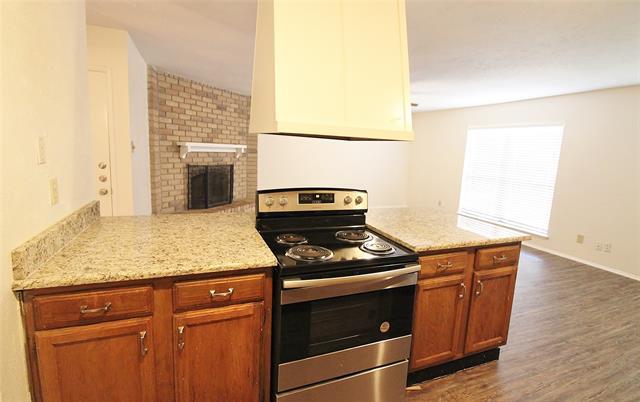 Building Photo - 10253 Sweet Gum St