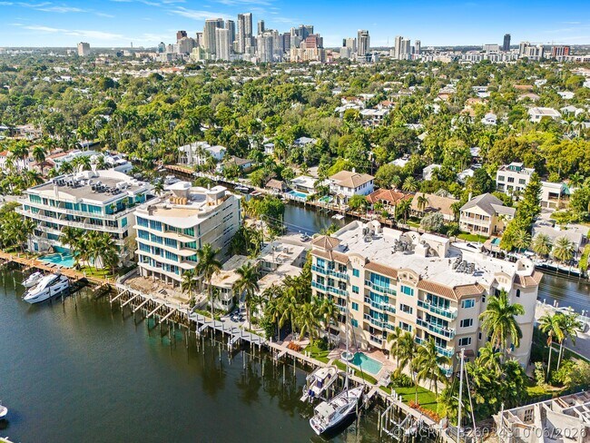 Building Photo - 516 Hendricks Isle