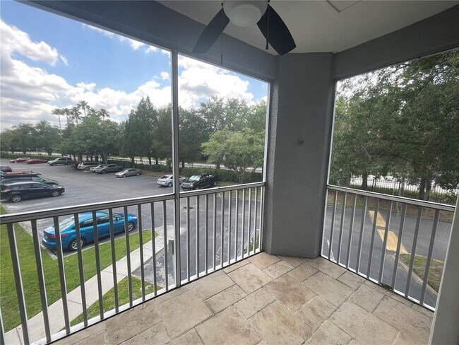 Building Photo - 18001 Richmond Pl Dr