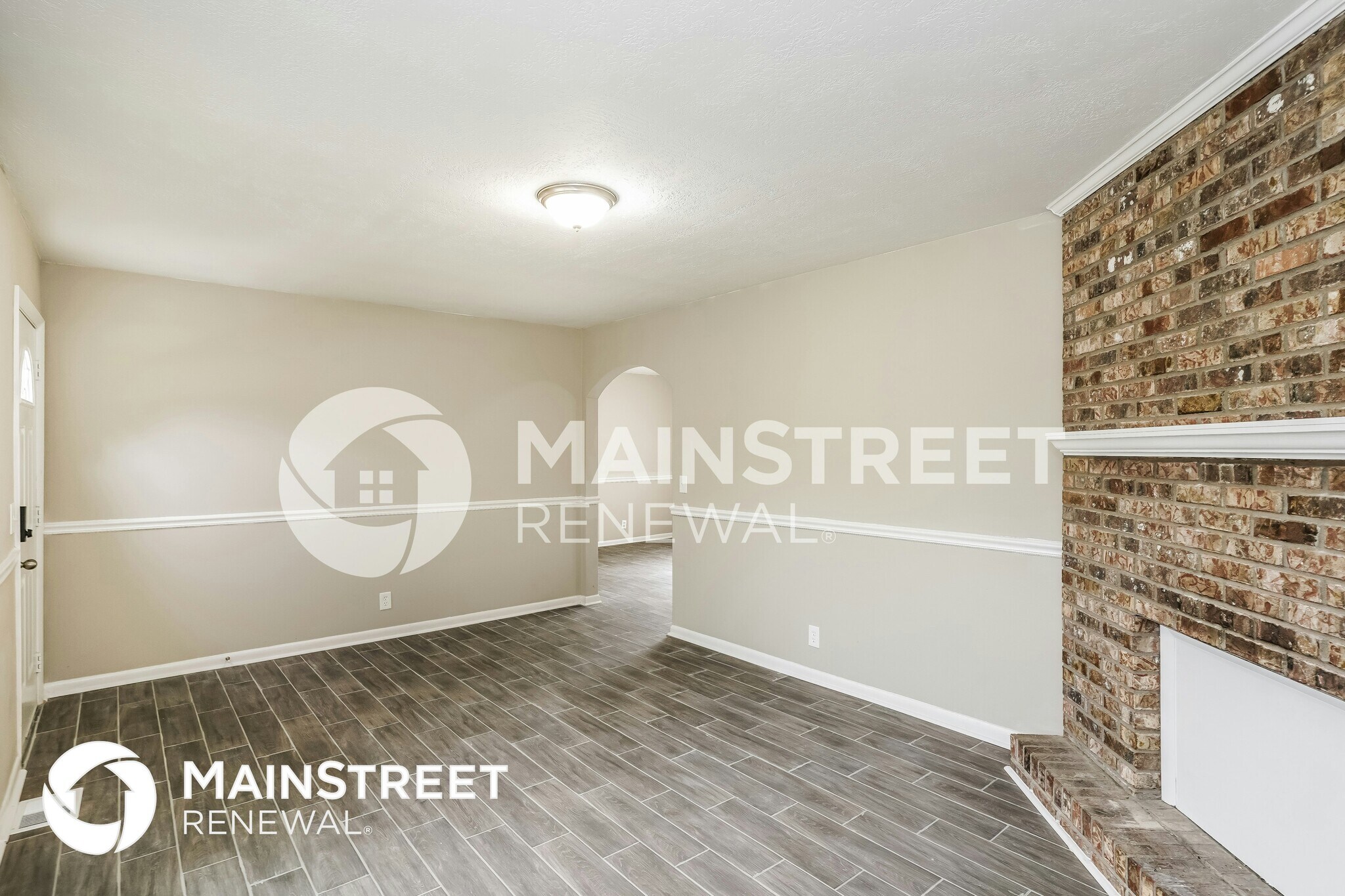 Building Photo - 233 Evergreen Cir