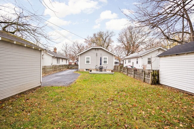 Building Photo - 6115 Ralston Ave