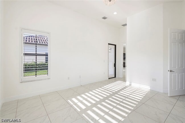 Building Photo - 5114 Genoa St