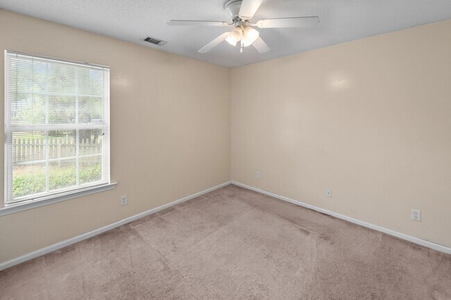 Building Photo - Beautiful 4-Bedroom Home with Lagoon Views in Pooler's Arbors at Godley Station
