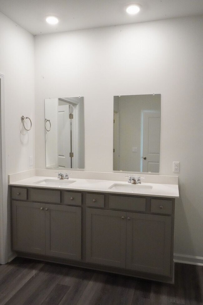 Building Photo - Available Soon!