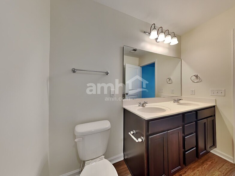 Building Photo - 200 Orion Way