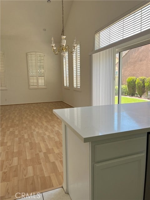 Building Photo - 5 Parthenia