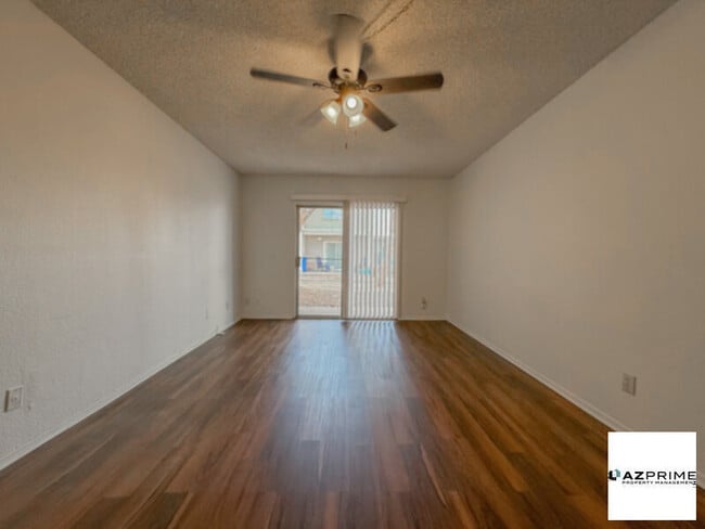 Building Photo - Experience the charm of this Inviting 1/1 ...