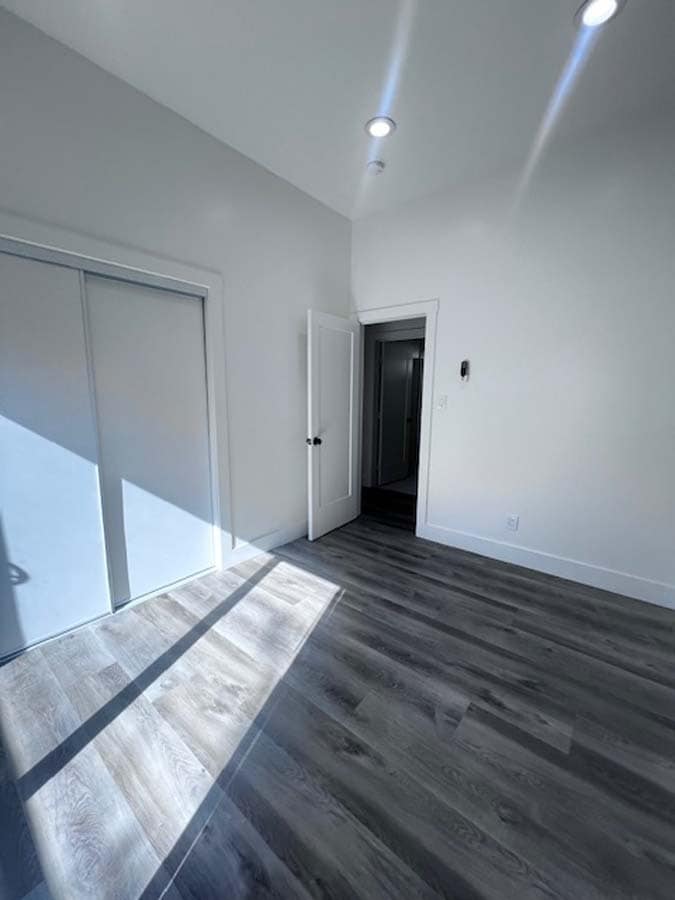 Building Photo - 720 37th St