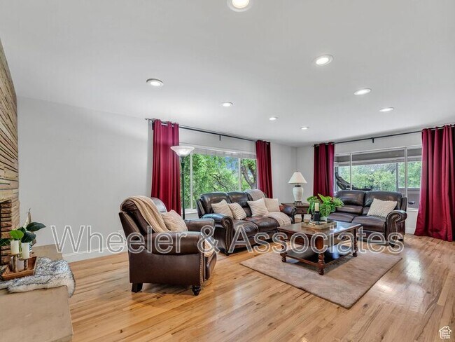 Building Photo - 4131 S Fortuna Way