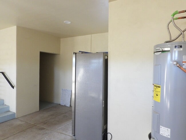 Building Photo - 3 Bedroom 2.5 Bath Home