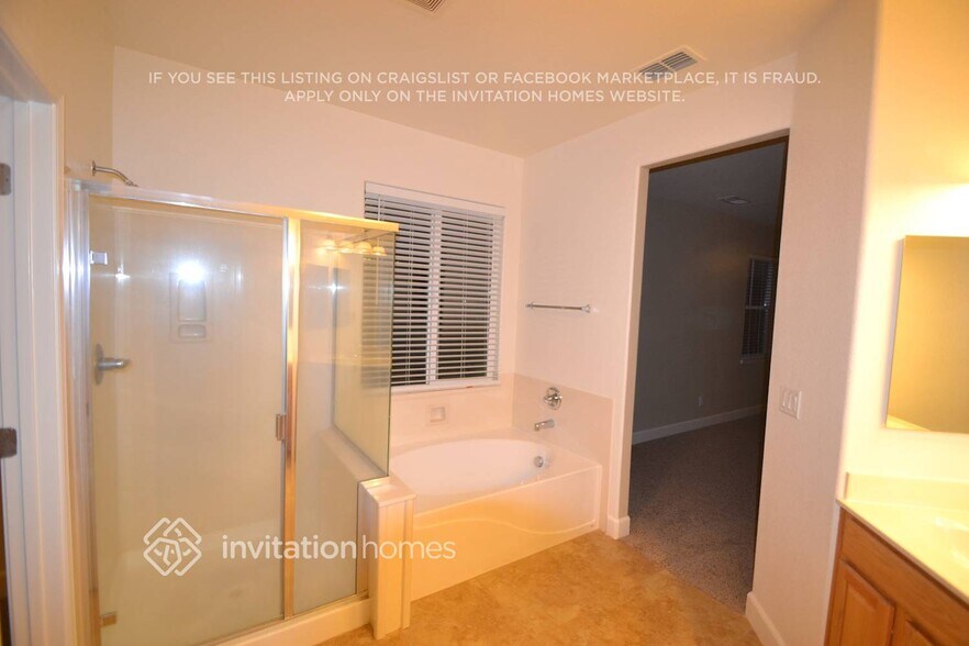 Building Photo - 5289 Moonlit Bay Way