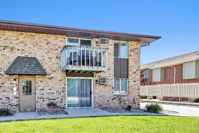 Building Photo - 1856 Verlin Rd