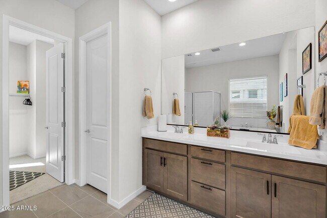 Building Photo - 866 W Flatiron Trl