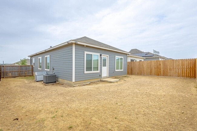 Building Photo - 5414 St Francis Dr