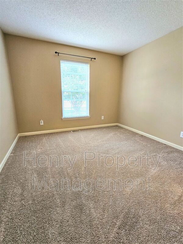 Building Photo - 109 Gremar Dr.
