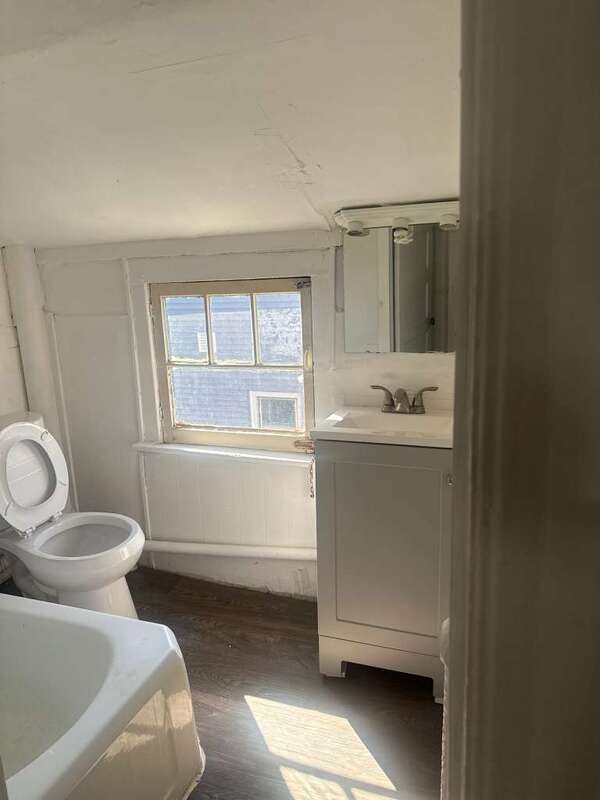 Building Photo - 476 Hudson Ave