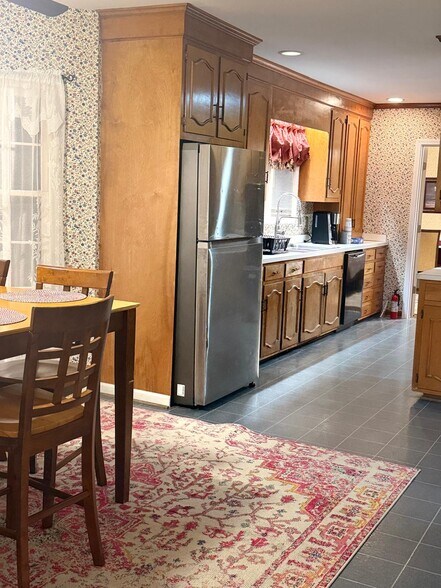 Building Photo - 5326 Main St