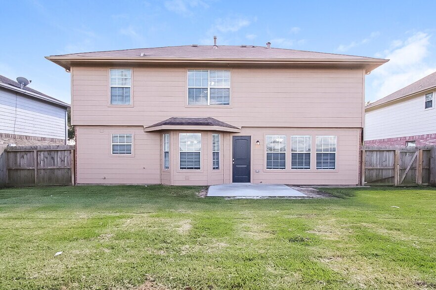 Building Photo - 4805 E Parma Dr