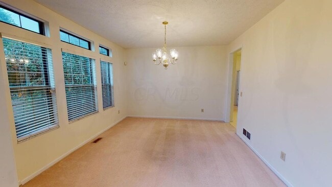Building Photo - 6498 Ringsend Ct