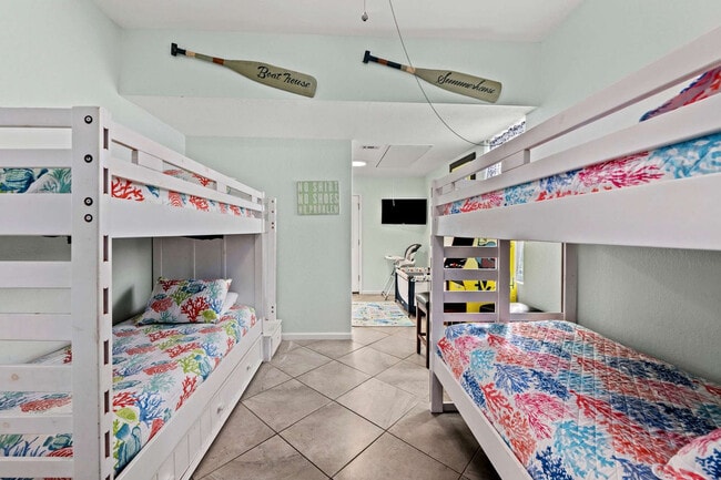 Building Photo - 4431 Luke Ave