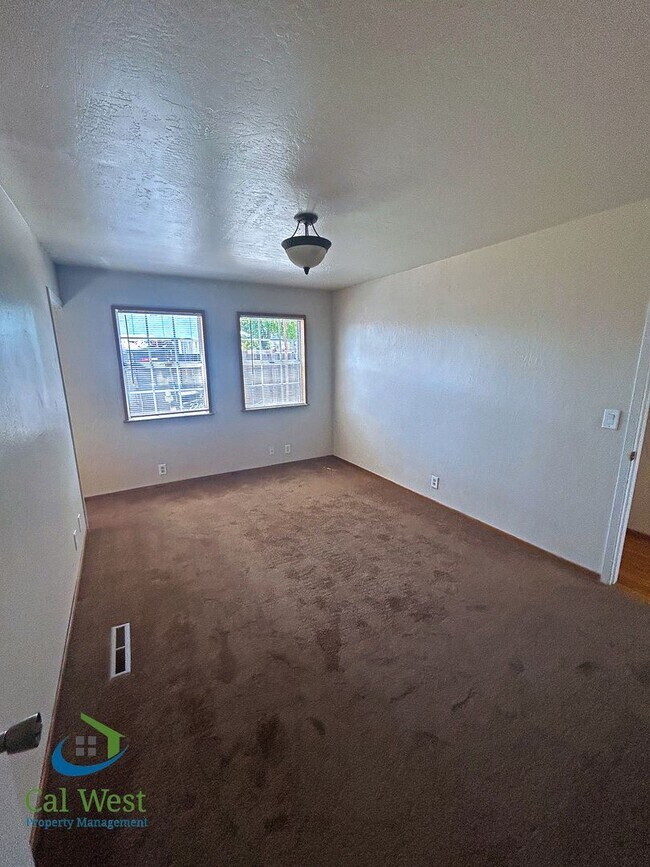 Building Photo - 790 Welburn Ave