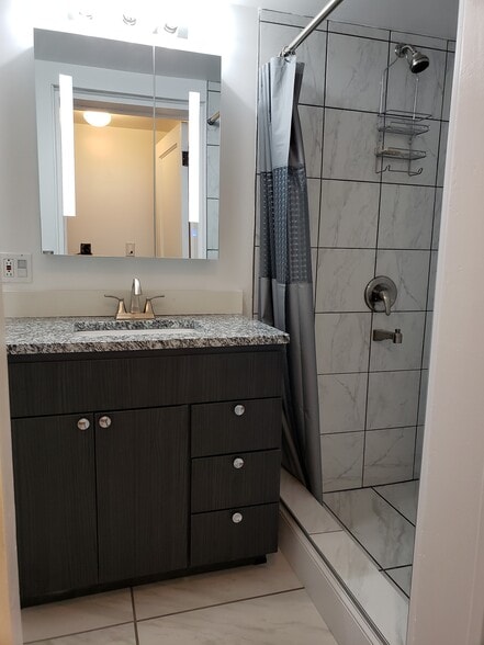 Bathroom - 619 N Genesee St