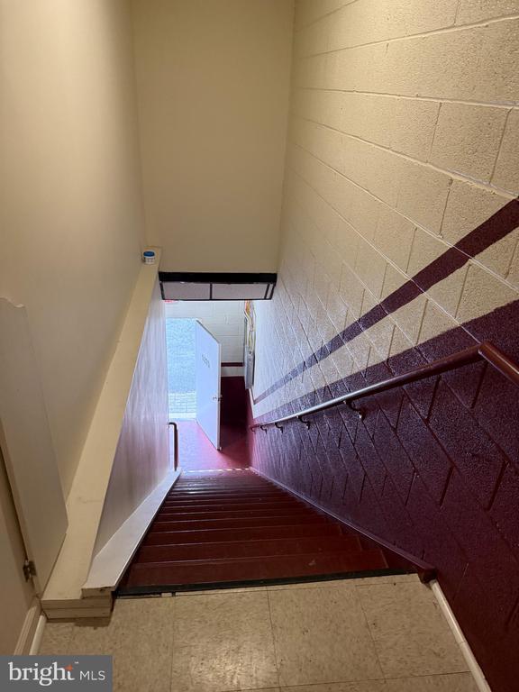 Building Photo - 5375 Mulberry St