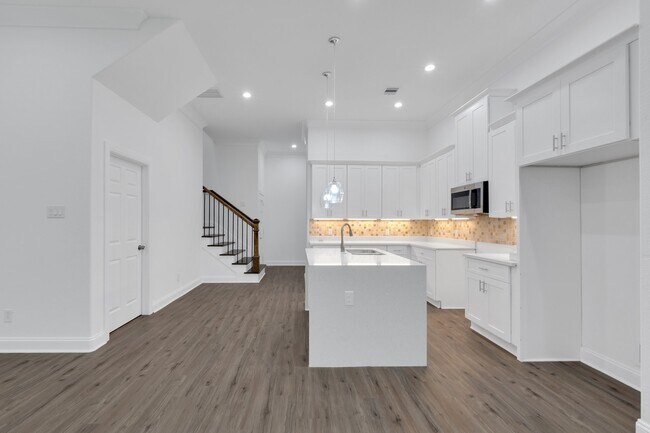 Building Photo - 7315 Iwo Jima Rd