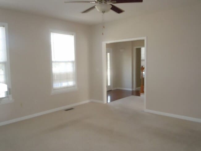 Building Photo - 100 Angel Oak Ct