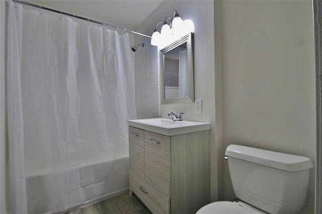 Building Photo - 9441 Mark Ln