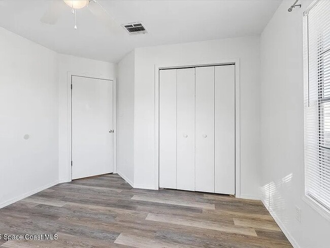 Building Photo - 935 South Patrick Dr