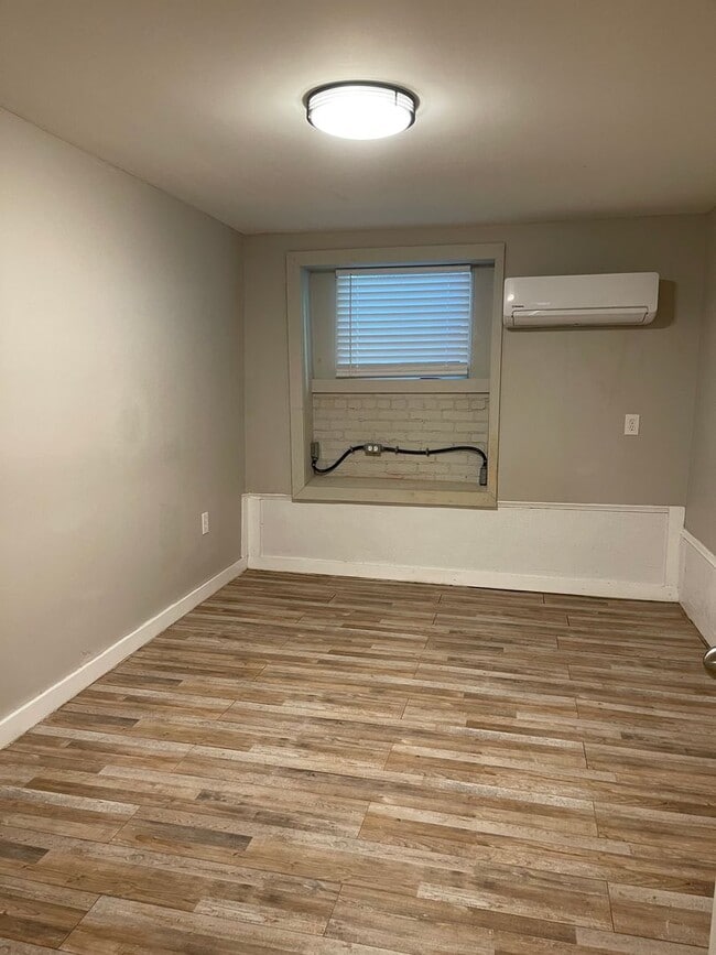 Building Photo - 400 Ave A