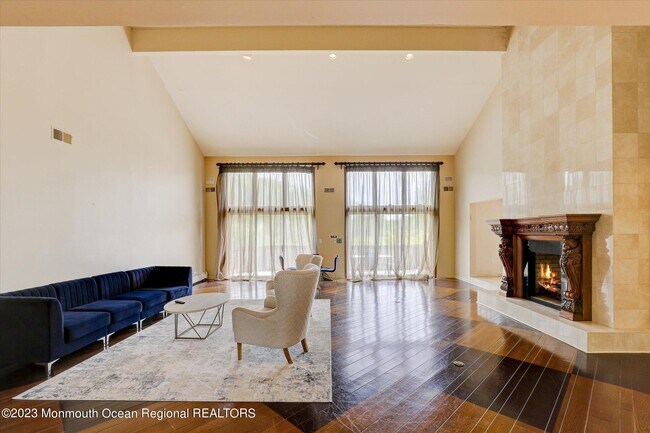 Building Photo - 84 Wickapecko Dr