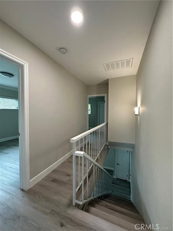 Building Photo - 260 Linda Rosa Ave