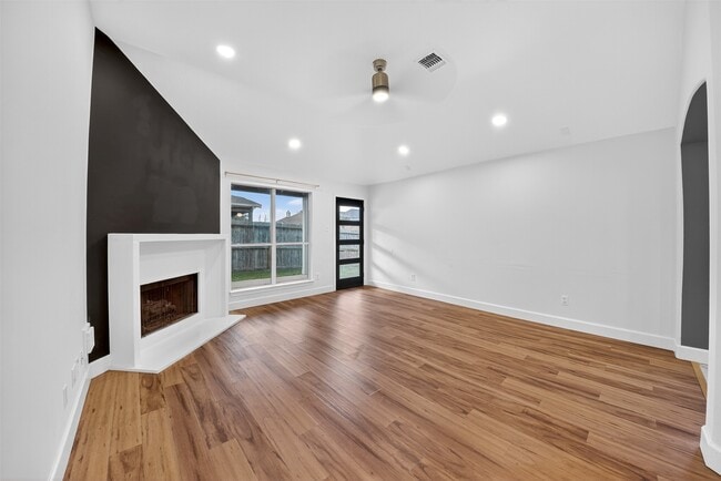 Building Photo - 17002 Analisa Cir