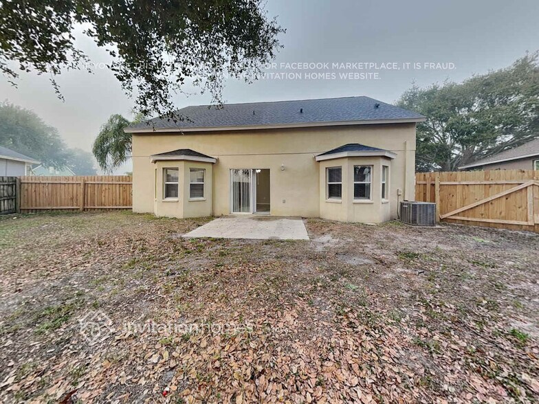 Building Photo - 10851 Newbridge Dr