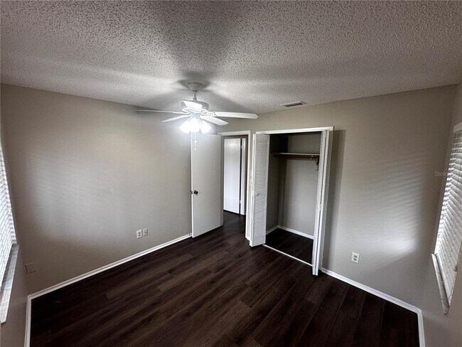 Building Photo - 321 Redwing Way
