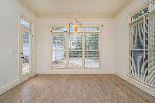 Building Photo - 208 Clarion Ave