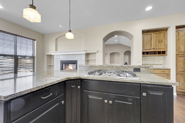 Building Photo - $3,650 - 4 Bed, 4 Bath Home with 4 Car Gar...