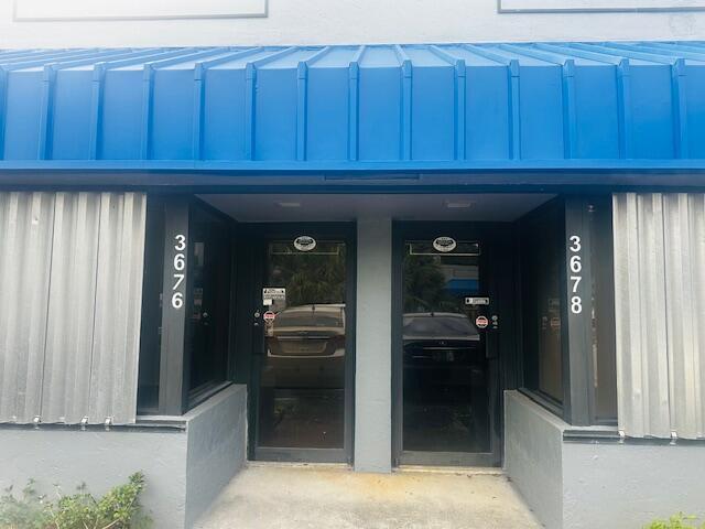 Primary Photo - 3676 NW 16th St