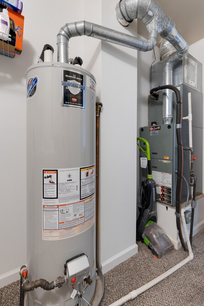 Building Photo - 204 Dublin Ln