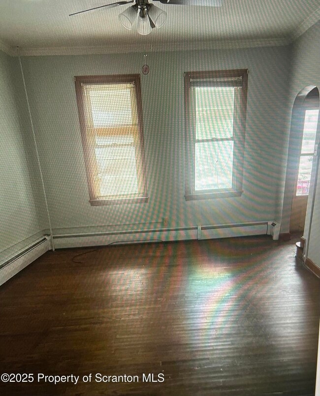 Building Photo - 504 Storrs St