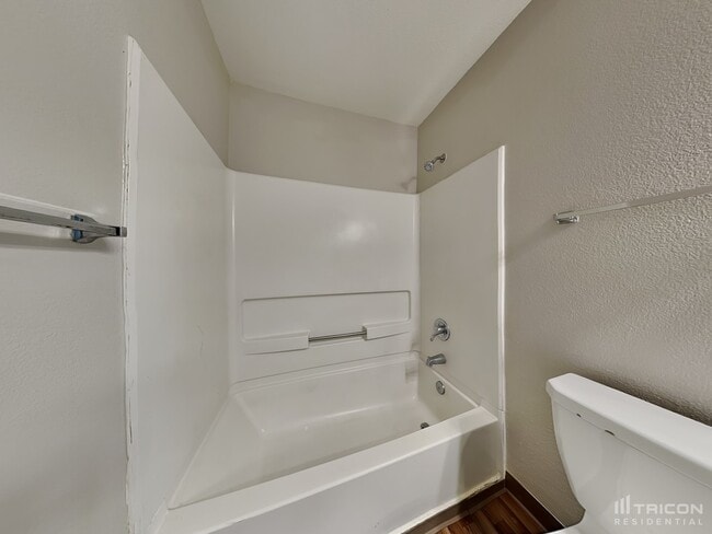 Building Photo - 18196 Almondleaf Ct