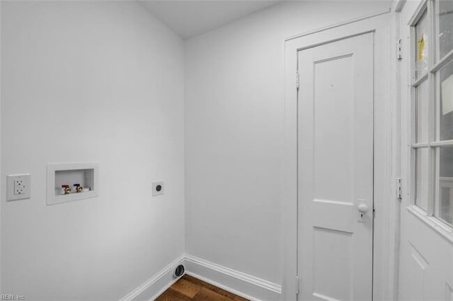 Building Photo - 416 Maryland Ave