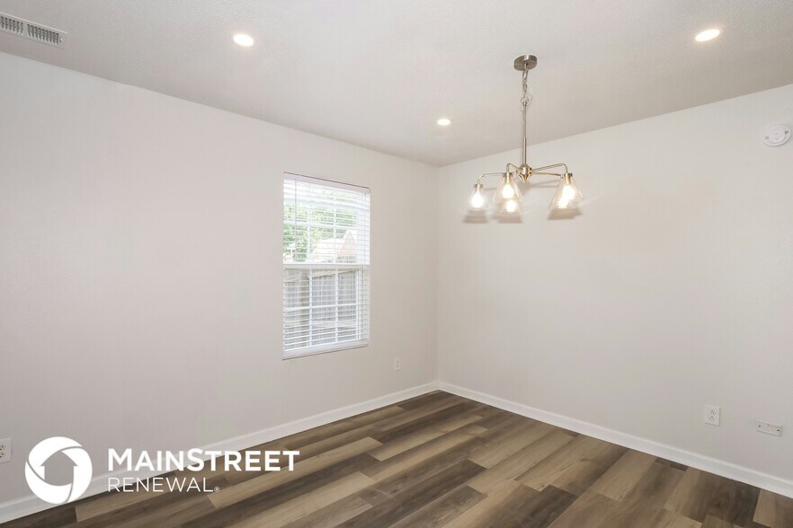 Building Photo - 4631 Tulip Creek Dr