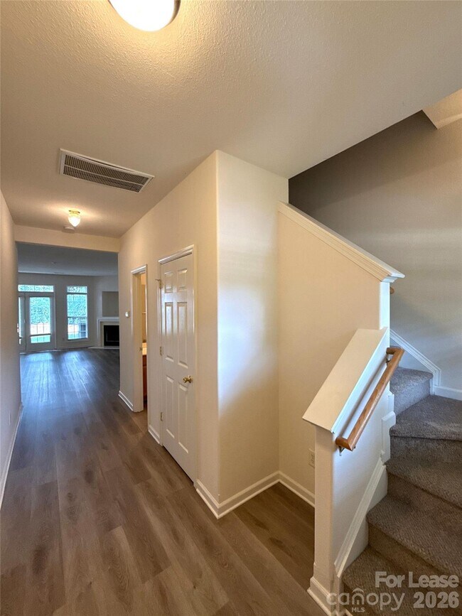 Building Photo - 4606 Kingsland Ct