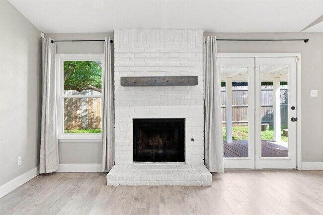 Building Photo - 12713 Rhea Ct