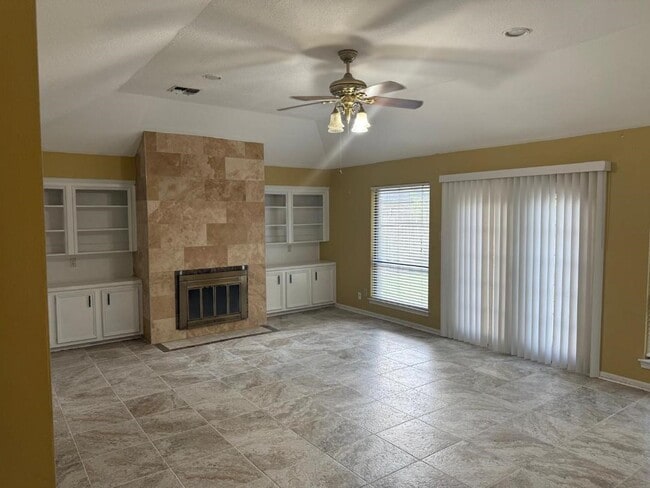 Building Photo - 15111 Paso Real Dr