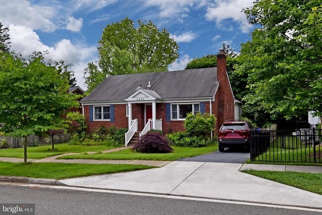 Building Photo - 6246 22nd Rd N